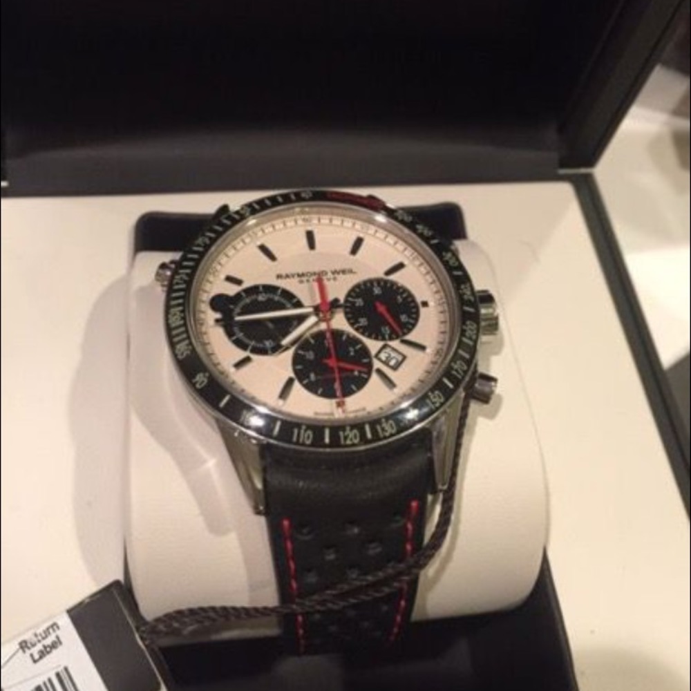 Watch - Picture 4 of 5
